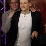 Matthias Schweighöfer weiht seine Wachsfigur bei Madame Tussauds in Berlin ein.