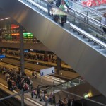 Berliner Hauptbahnhof tief - Treppe