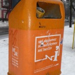 Berliner Mülleimer - mit Spruch "sei abräumer ..."