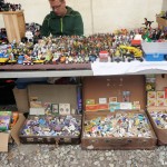 Flohmarkt Mauerpark - bunte Legofigurenvielfalt