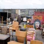Flohmarkt Mauerpark - Stühle für die Welt