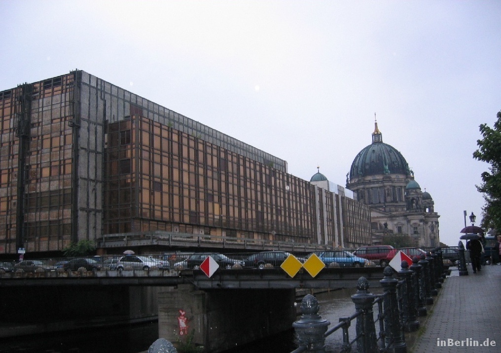 Palast der Republik DDR - 2005