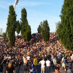 Berliner Mauerpark - Karaoke vom großem Publikum
