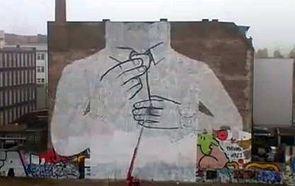Videoausschnitt vom Wandgraffiti an der Cuvry Brache