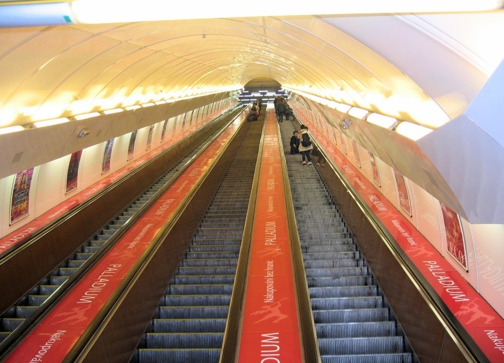 Prager U-Bahn - Rolltreppe