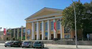 Eisenhüttenstadt Neustadt - Friedrich-Wolf-Theater in der Lindenallee