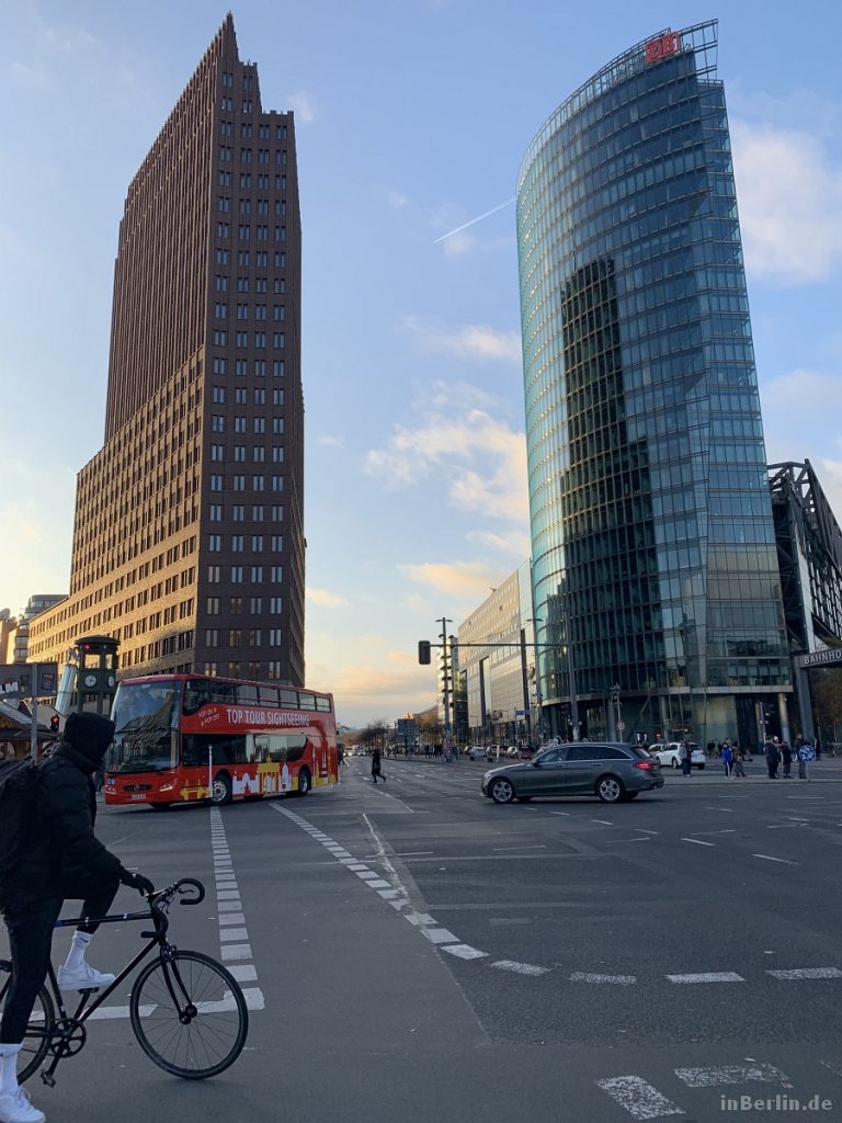 Berlin - viele Einwohner viel Verkehr