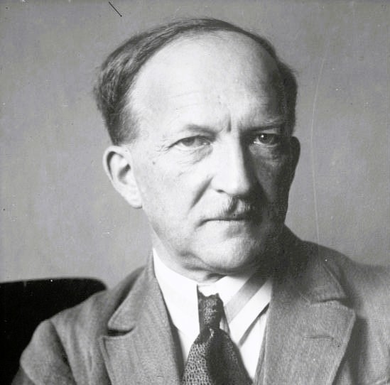 Dr. Georg Graf von Arco