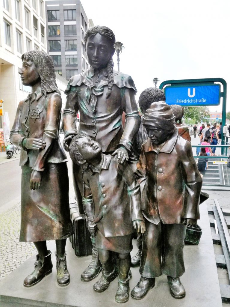 Züge in den Tod - Denkmal