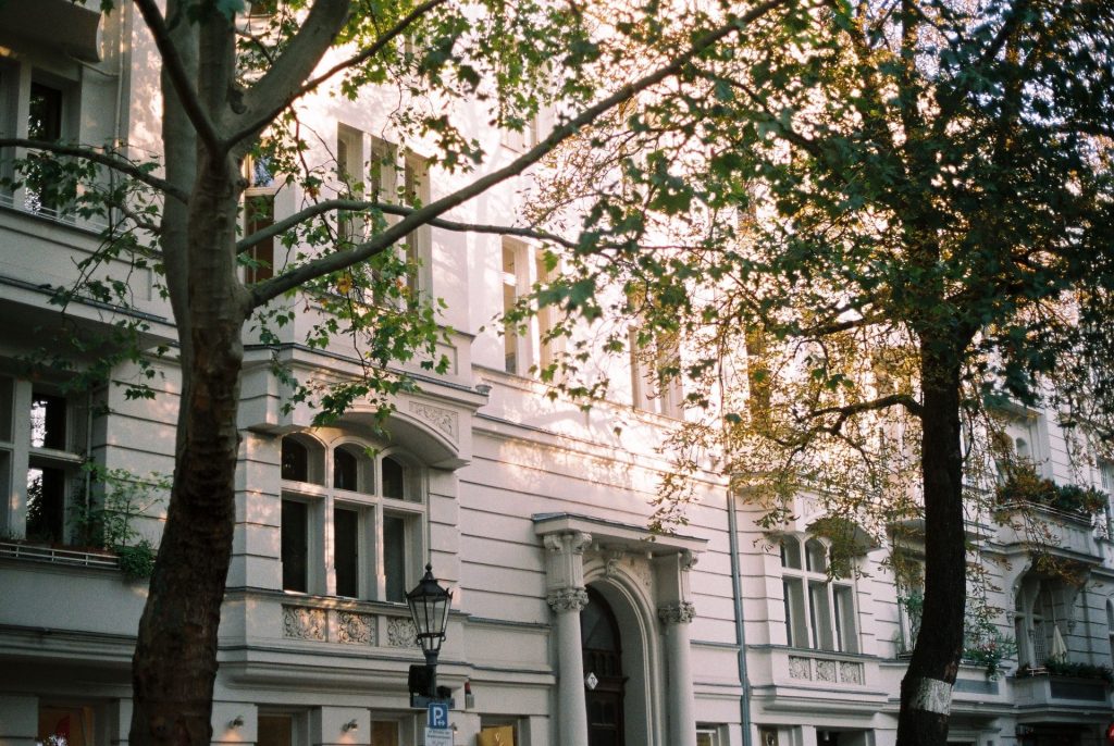 Schöner Altbau in Berlin (Foto: Tuba Nur Dogan / pexcels.com)