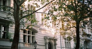 Schöner Altbau in Berlin (Foto: Tuba Nur Dogan / pexcels.com)