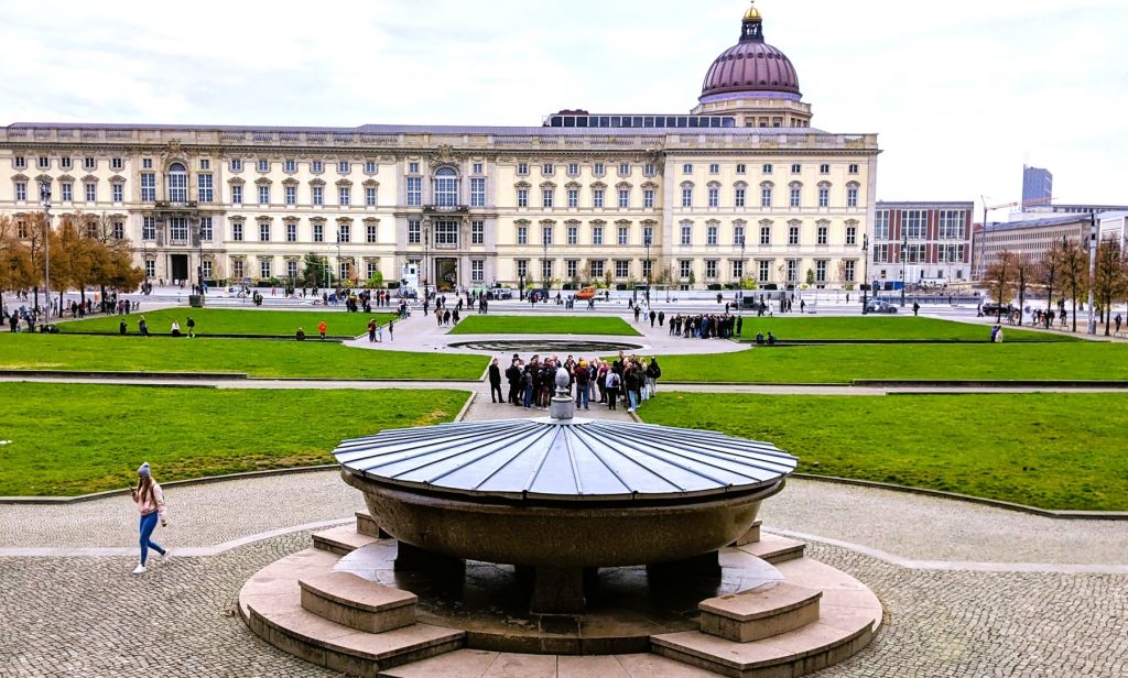 Suppenschüssel von Hinten