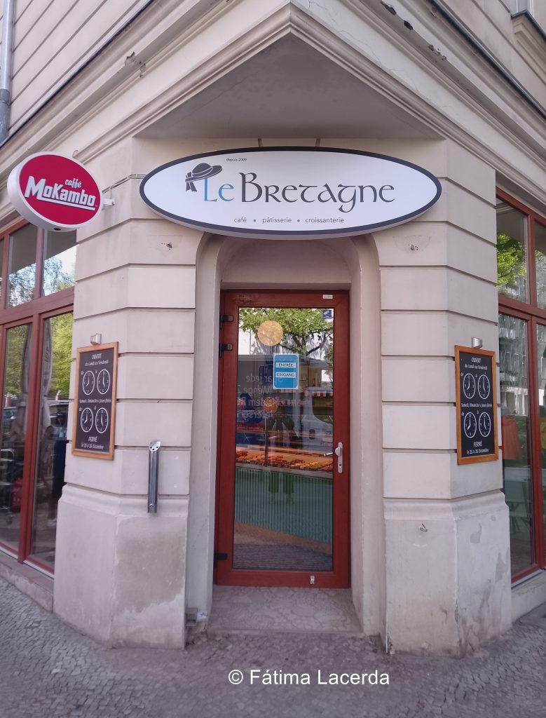 Le Bretagne - Eingang